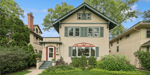 Credit:  VHT Studios
This house on Park Avenue in Wilmette sold recently for $834,000.